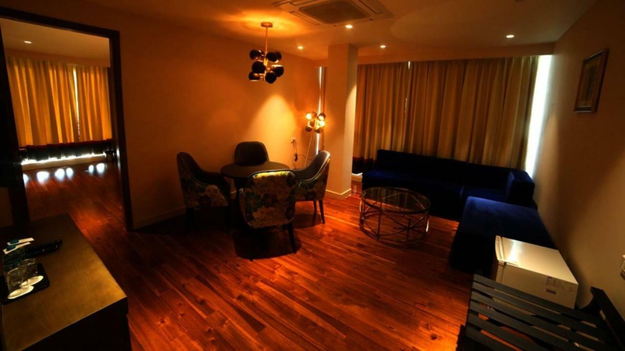Hotel Le Lotus Grand Kakarmatha Εξωτερικό φωτογραφία
